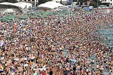 crowded-beach_edited.webp