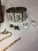 ImageUploadedByTreasureNet.com1445376339.380293.webp