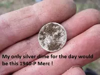 gold ring 001.webp