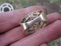 gold ring 004.JPG