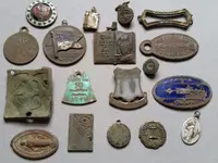 12 pendants.webp