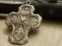 2015 Pendant.webp