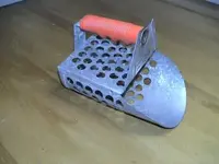 metal hand scoop.webp