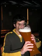 Giant_Beer_Glass.webp