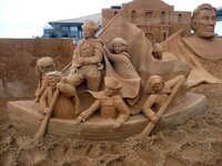 incredible-sand-sculptures-1.jpg