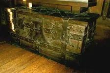 stbg-chest43.webp