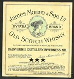 whisky_square_bottle_Munro_label.jpg