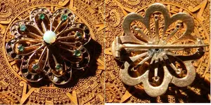 gold_jewels_pin.webp gold_jewels_pin.webp