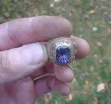 gold ring.webp