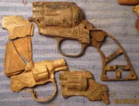 6 O4 0325 0326 2016 cAP gUNS.webp