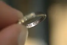 sivler_ring_avon.webp