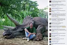 steven-spielberg-dinosaur-hunting-joke.webp