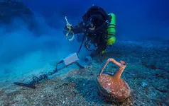 Antikythera-shipwreck-search.webp