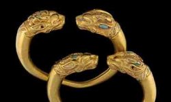 Afghan-gold-bracelets-007_thumb[3].jpg