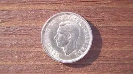 sixpence1.webp