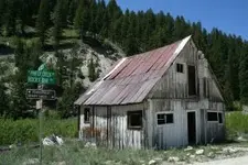 rockybarcabin1.webp