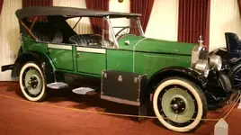 1922-auburn-beauty-six-sport-07562.webp 1922-auburn-beauty-six-sport-07562.webp