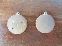 051416Locket.webp 051416Locket.webp