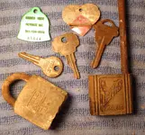 3 TV23 SM O4 DL1 06 2016 Locks Keys Tags.webp