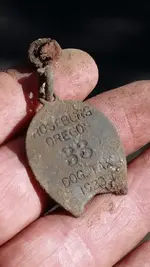 1923 Dog Tag Roseburg.webp