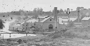 Ruins_of_Tredegar_Ironworks_Richmond_Va__April_1865_-_NARA_-_528978_cropped.webp