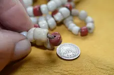 beads16.webp