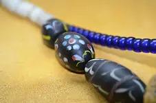 beads25.webp