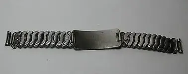 wristwatch-link-2.webp