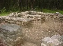 Doaksville_jail_ruins.webp
