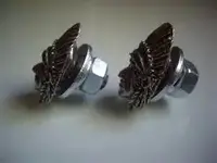 th8533OCBD bolts.webp