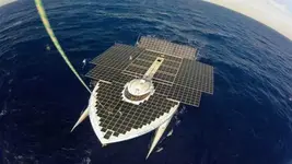100825798-6C7921163-solar-boat_blocks_desktop_large_530x298.webp