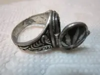 ring & merc 009.webp