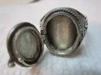 ring & merc 018.webp