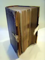 Small-Victorian-Leather-Bound-Book-Of-Common-Prayer-_57.webp