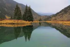 10-25a.webp