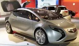 Saturn Plug In Hybid Concept.webp