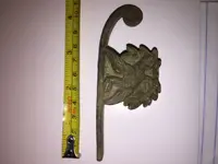 hilt2.webp