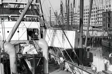 03 Cargo Loading on Lashaway.webp