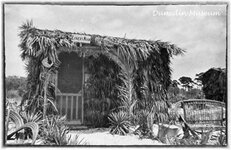 lovers-nook-hut-on-honeymoon-island-1940s.jpg