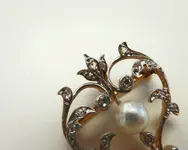 heart pin 4.webp