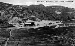 Hollywood_Bowl_Postcard_1922.jpg