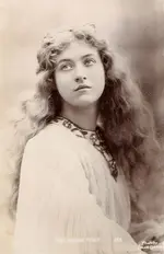 maude-fealy124.webp