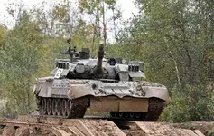 1280px-4thTankBrigade_-_T-80U_-33.webp