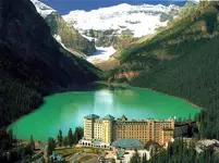 fairmont-chateau-lake-louise-banff-national-park.webp