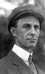 Wilbur_Wright_1909_Age_42.webp