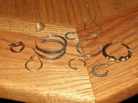 earrings.webp
