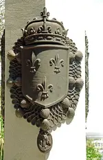 ribault-monument-close-up-displaying-fleur-de-lis-symbol-2_medium.jpg