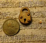 5 MV 04 2017 Tiny Lock.webp