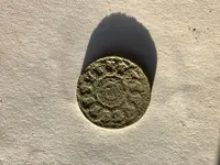 1787fugiocentback.webp