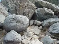 rocks 047.webp